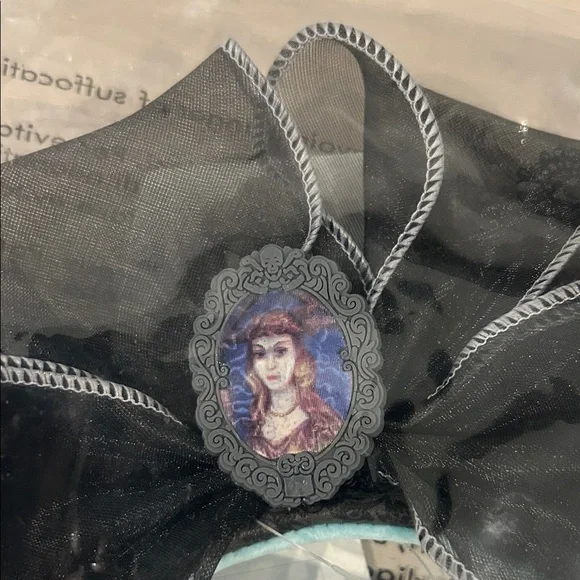 New in Bag with Tags: Disney’s Haunted Mansion Minnie Ears - Picture 2 of 4